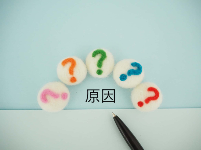 マウスピース矯正の失敗原因について考えるイメージ