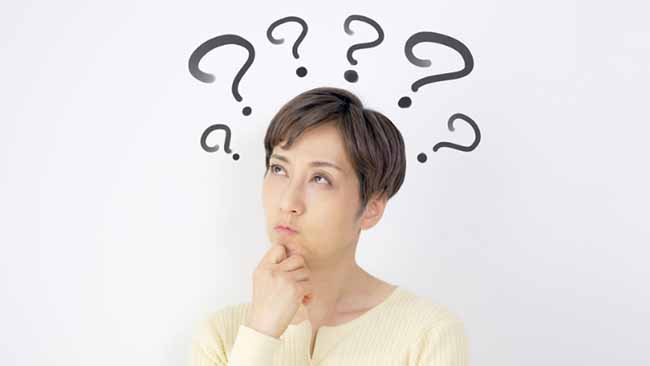 保険が適用されるか考える女性