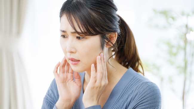 噛み合わせが悪く歯や顎に大きな負担がかかっている人