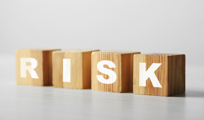 虫歯治療を受ける歯医者選びを失敗すると起こるリスクのイメージ