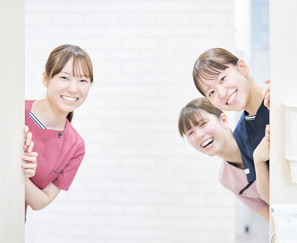 スタッフ笑顔写真