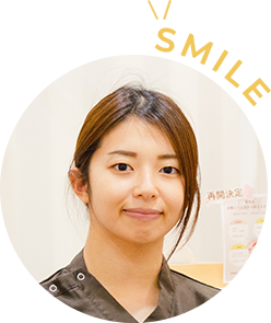 スタッフ笑顔写真