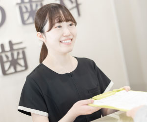 受付／アシスタント 浅井